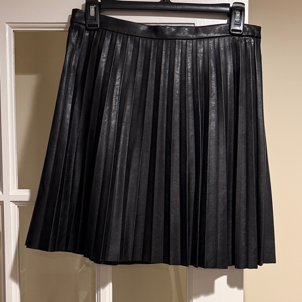 Black Pleated Faux Leather Mini Skirt